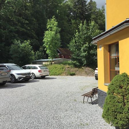 Pension Cortina Pec pod Snezkou Luaran gambar