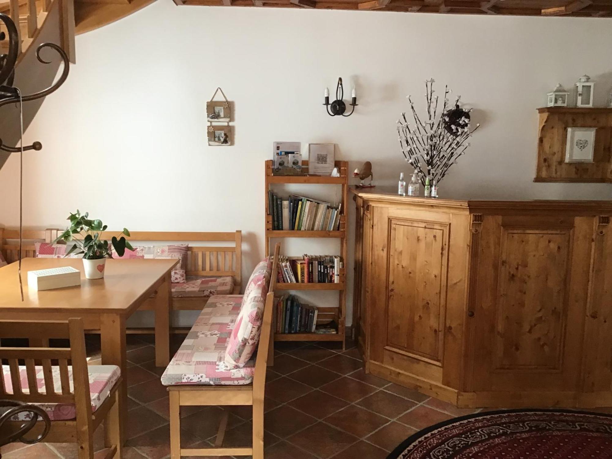 Pension Cortina Pec pod Snezkou Luaran gambar