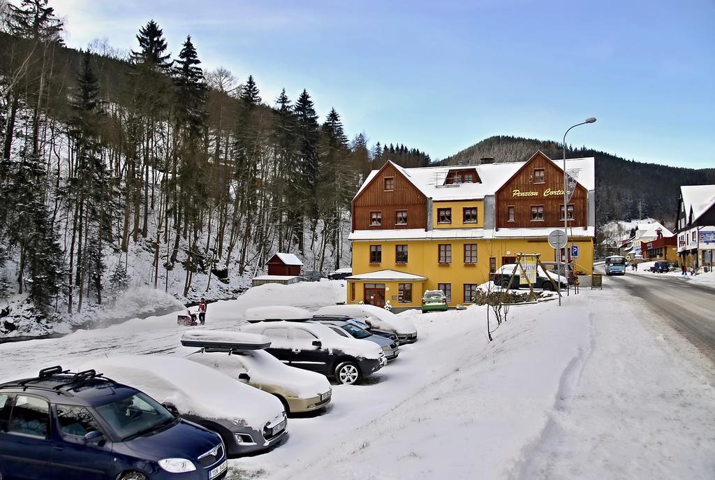 Pension Cortina Pec pod Snezkou Luaran gambar